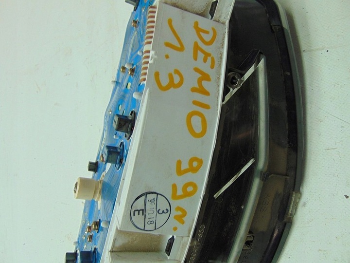 фото №7, Mazda demio 1.3 99r спидометр приборы пробег. 200350km