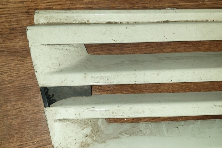 фото №8, Решётка радиатора peugeot 205 ii 20a/c 50298 1986