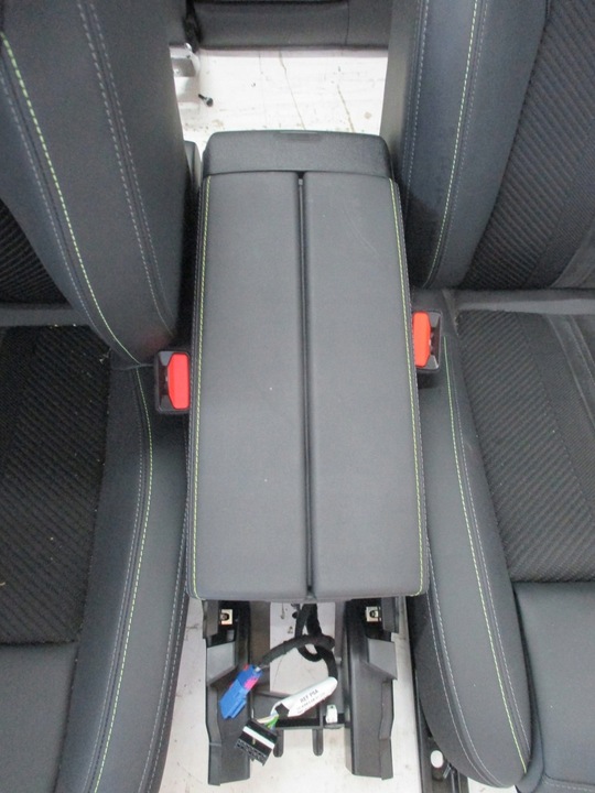 фото №6, Оббивка шкіра сидіння peugeot 308 hb pół шкіра