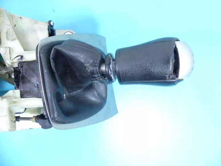 фото №11, Рычаг тросы домкрат focus c-max i mk1 2.0 tdci