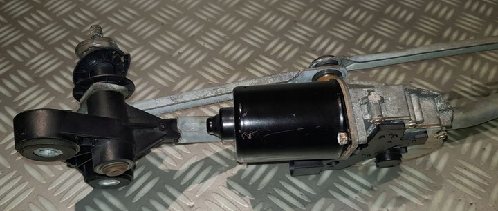 фото №9, Bmw e60 e61 e63 двигунчик механізм двірник скла перед 7131164 європа