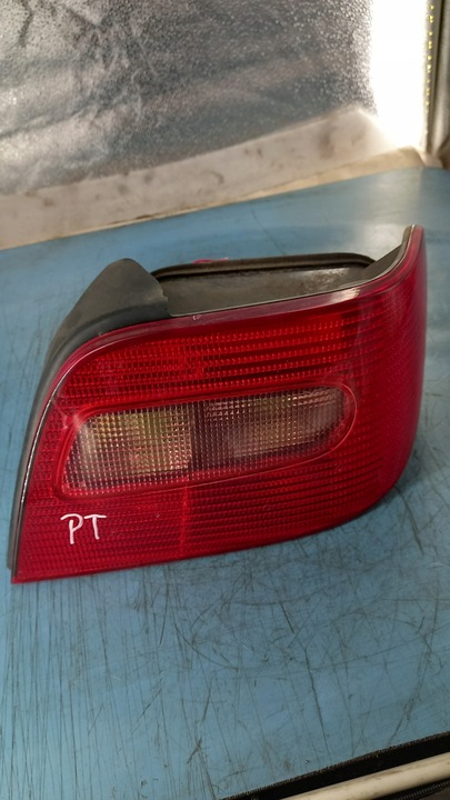 фото №1, Лампа правая зад citroen xsara 1.4b 01r