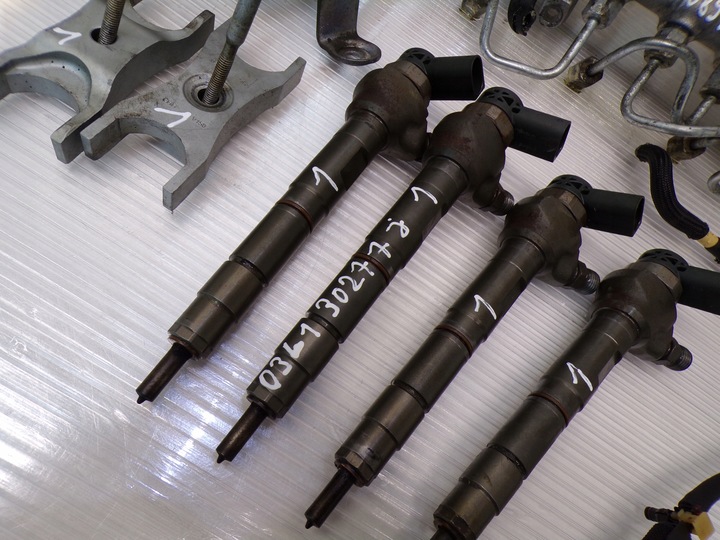 фото №6, Комплектний паливна система впорскування cff cfh cfg 03l130277j vw passat b7 cc golf vi