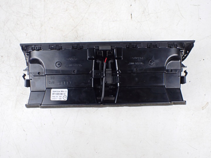 фото №5, Решётка воздуховод средняя audi a5 8t 8t1820951c