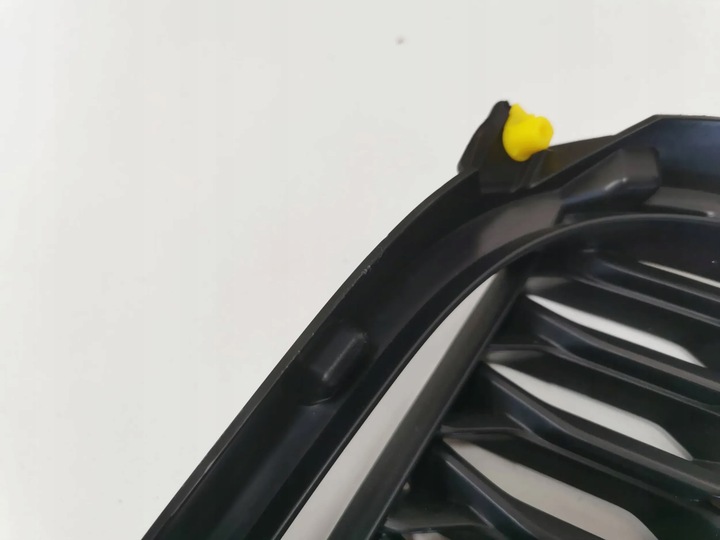 фото №12, Решётка бампера передней jaguar e-pace правая 784.