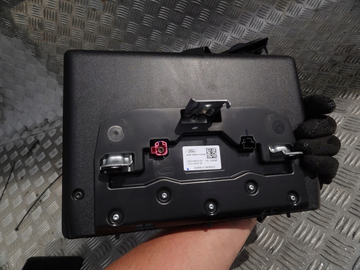 фото №9, Ford transit mk8 2025 рестайлинг радио навигация дисплей экран европа