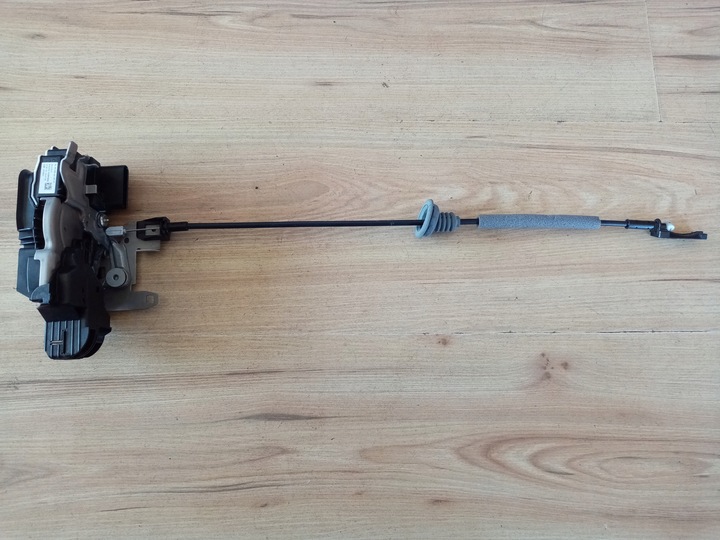 фото №1, Volvo xc90 замок двері pr. зад 6pinów 918