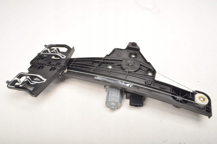 фото №7, Citroen c4 iii стеклоподъемник правый зад 9834295980 9832714280