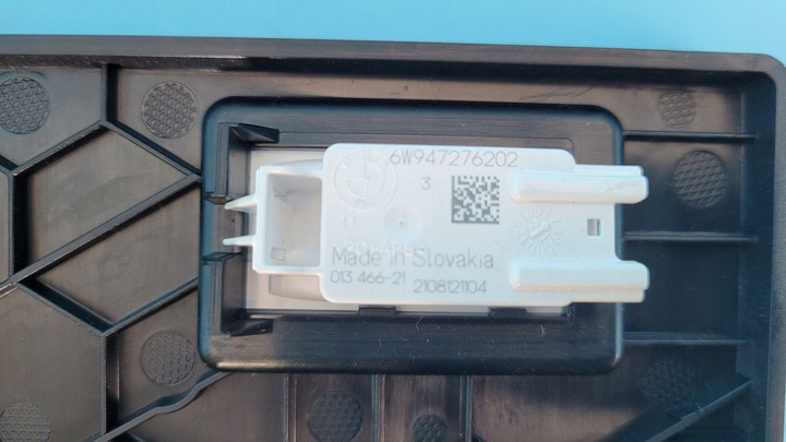 фото №13, Bmw f44 захист панелі консолі 146228 динамік 9151127 лампа інтер'єру 9472762