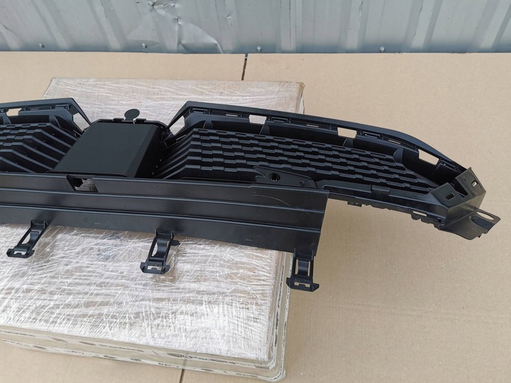 фото №7, Peugeot 3008 5008 iii 23- решітка нижня бампера передньої перед 9846714280