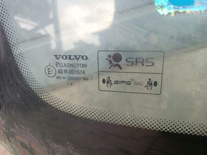 фото №6, Стекло перед передняя volvo s80 i