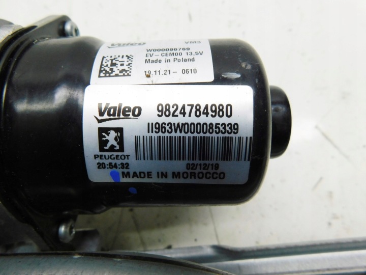 фото №11, Механизм стеклоочистителя перед 9824784980 - peugeot 208 2008 ii corsa f 19- eu