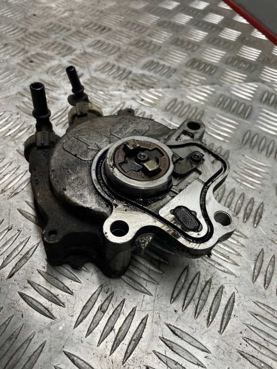 фото №6, Вакуум насос 4r8q-2a451-af land rover discovery iii 2,7 tdv6