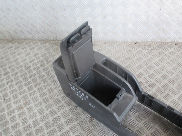 фото №8, Туннель подлокотник mazda 5 2005-2007