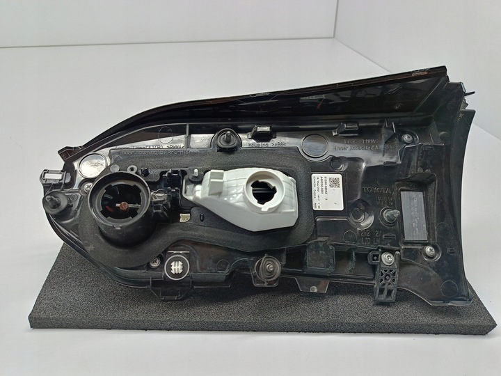 фото №11, Toyota rav4 v 19- лампа кришки багажника лівий зад ліва задня 81590-42062