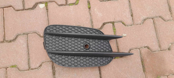 фото №1, Решётка заглушка бампера левый перед mercedes e класс w213 a2138856700