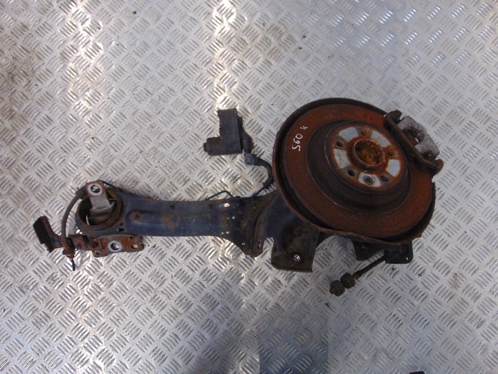 фото №2, Volvo s60 ii поворотный кулак левая правая зад 10-