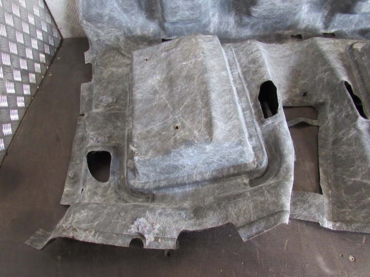 фото №10, Покрытие пол 8v41s11654 ford kuga i 08-13 r.