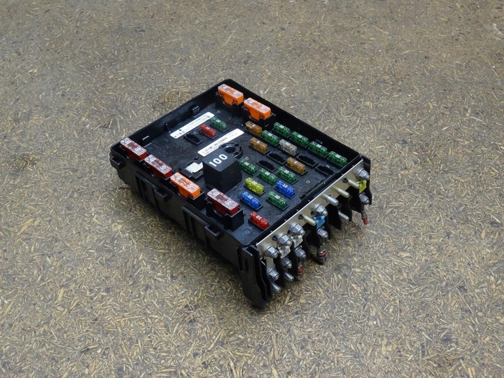 фото №14, Vw sharan seat alhambra 7n 10-20 коробка основа запобіжників 3c0937125