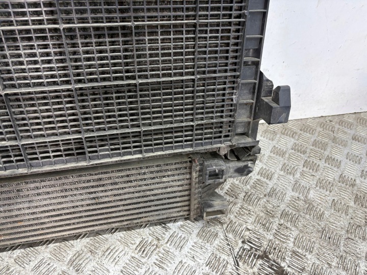 фото №9, Opel vivaro 2016 комплект радіатор 214816680r