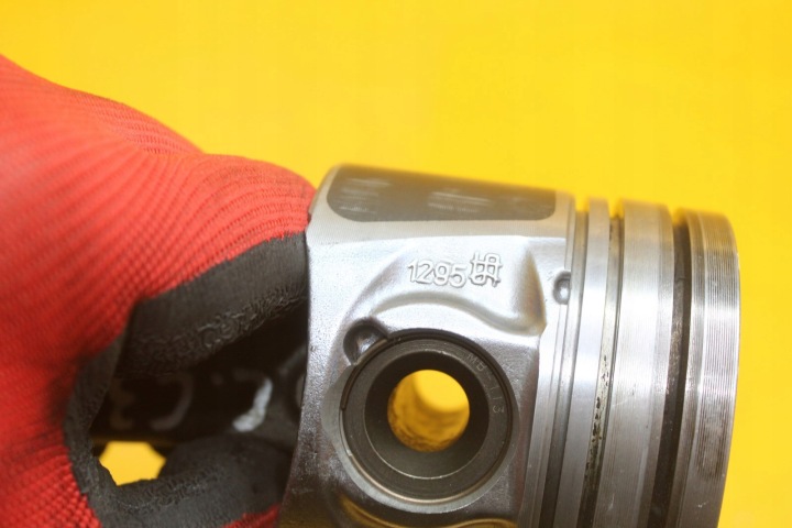 фото №7, Поршень шату́н шатун citroen c3 1.6 hdi bh01 10fdbz 074132 1295 103