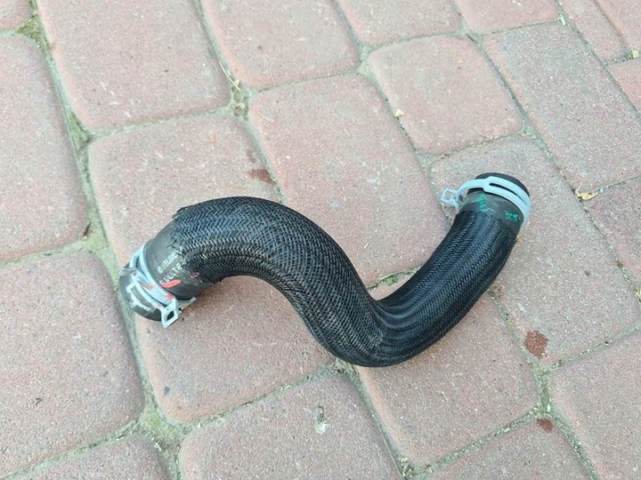 фото №1, Шланг воды 0.9 renault captur 2 ii 215030232r