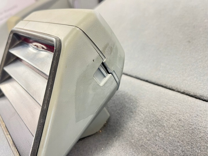 фото №9, Третє світло сплав mercedes w124 sedan оригінал полиця kpl 0008201049