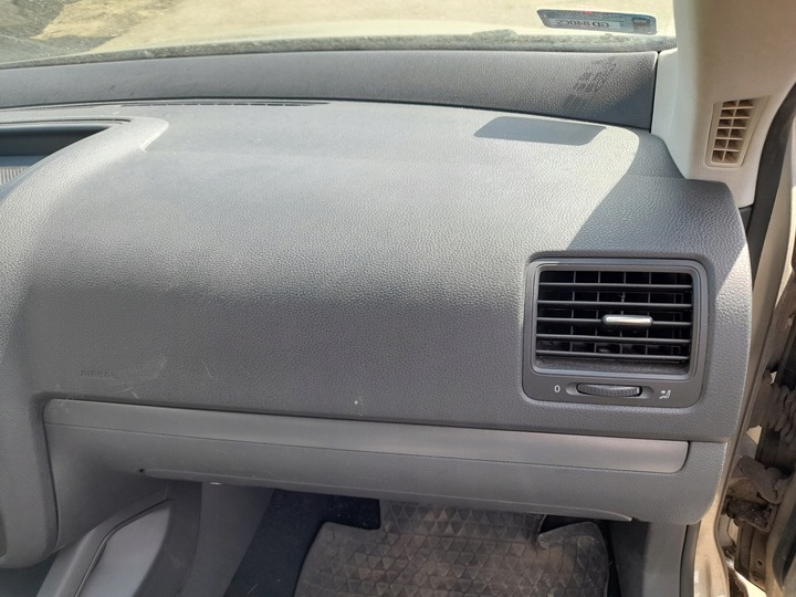 фото №7, Vw golf v pulpit панель роздавальна консоль