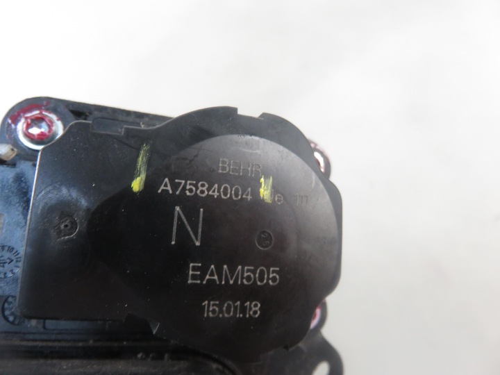 фото №3, Моторчик крышки воздуховод volvo fh ii a7584004