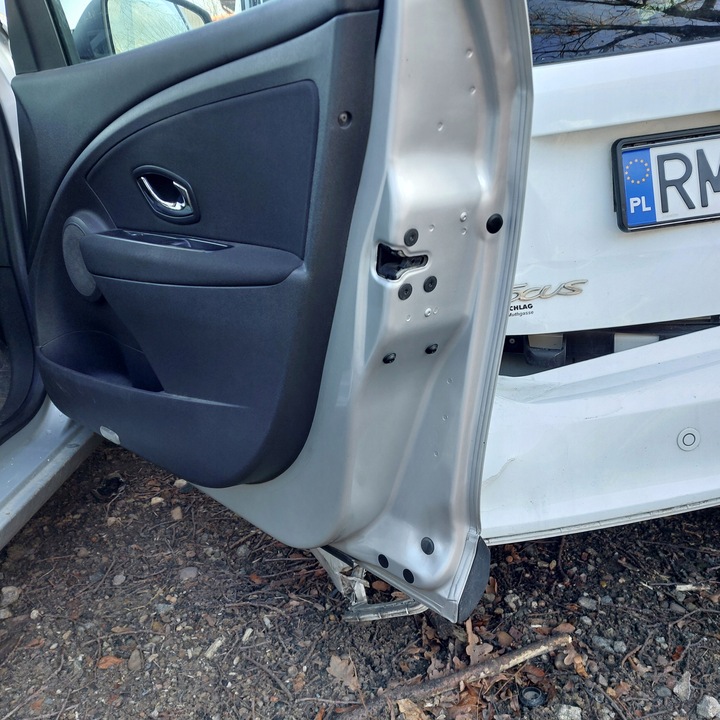 фото №9, Renault fluence 5d sedan двері праві передні код фарби ted69