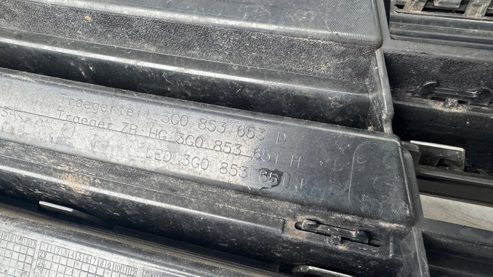 фото №12, Решётка решётка радиатора бампера vw passat b8 3g0853653d 3g0853651h 3g0853651j