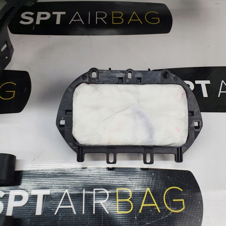 фото №8, Peugeot 308 gt панель консоль подушки ремни подушка безопасности