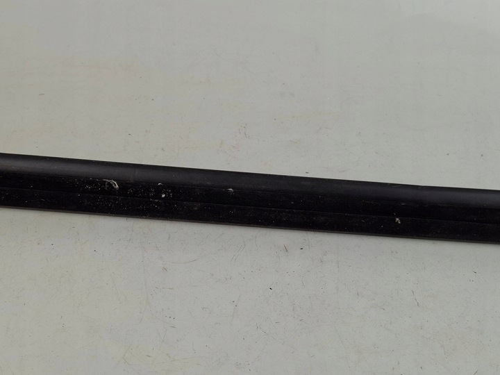 фото №7, Mercedes-benz gla w156 2014 правая сторона прокладка стёкла дверь передних