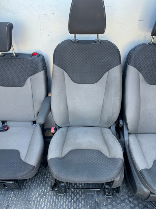 фото №7, Сиденье сиденья диван ford tourneo connect mk2