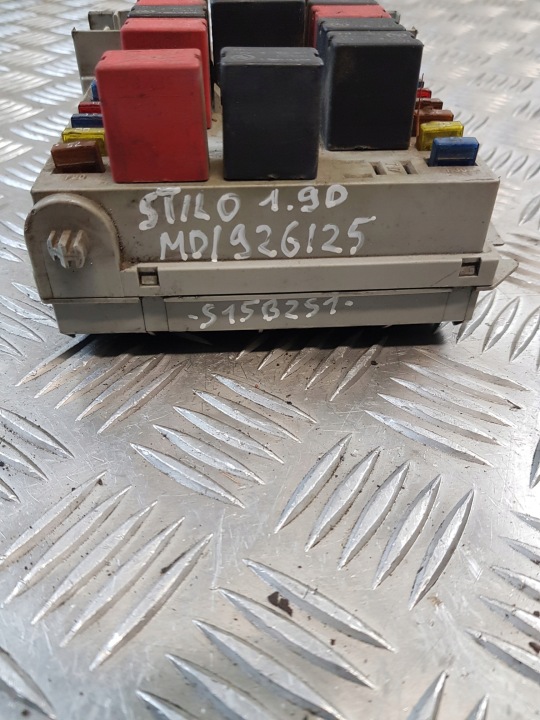 фото №9, Блок предохранителей 51724394 fiat stilo 1.9d 04r-