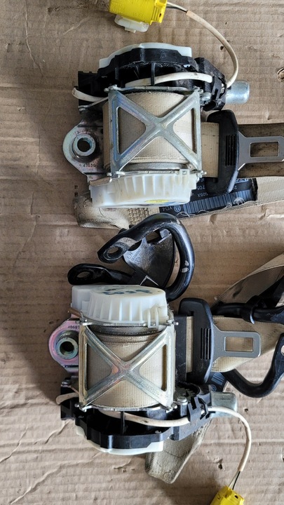 фото №8, 2x натягувач pas правий + лівий vw eos 1q1857705 1q1857706 оригінал демонтаж