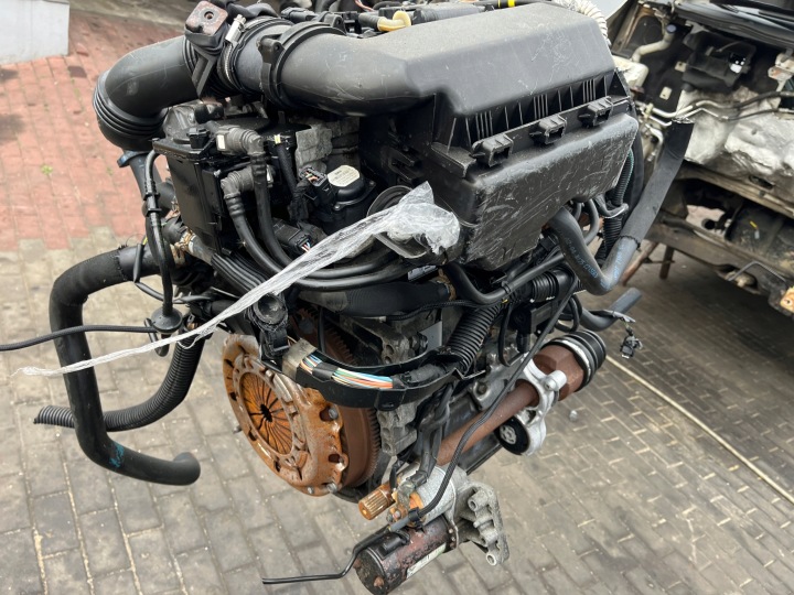 фото №14, Двигатель комплектный citroen c3 c4 jumpy scudo expert 1.6 hdi 9hu
