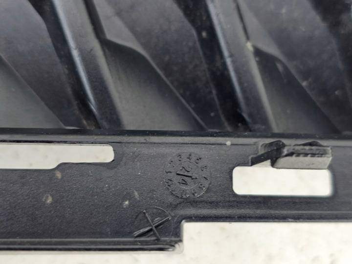 фото №12, Решётка правая решётка бампера nissan qashqai iii 3 j12 2021- 62382hn10a