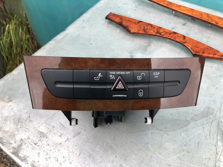 фото №6, Mercedes w211 декоры дерево планка бардачок европа