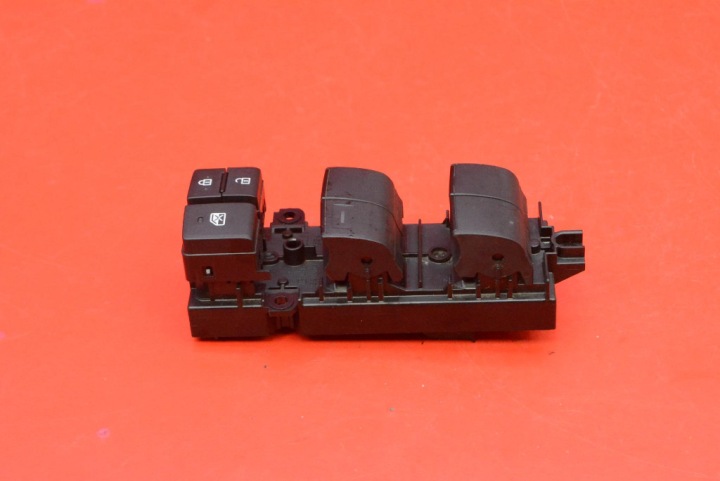 фото №5, Панель управление стекло eu 84040-0d020 toyota yaris 4 iv 5d hb 20-