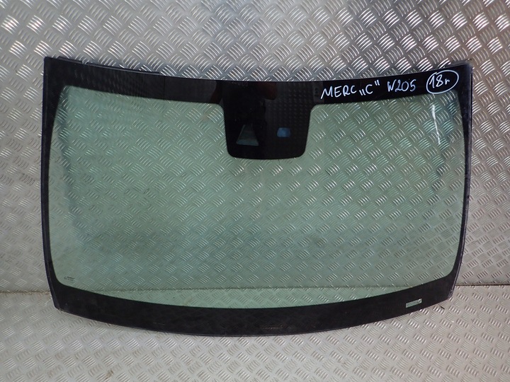 фото №1, Mercedes c w205 стекло перед передняя лобовое
