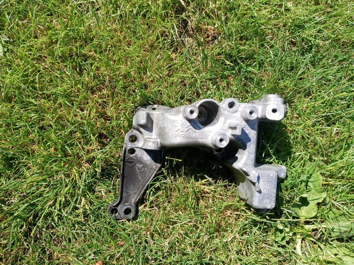 фото №1, Peugeot citroen кронштейн компрессора 9808696680