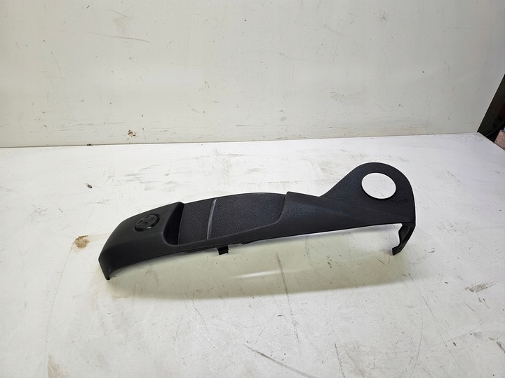 фото №1, Захист заглушка сидіння ліва audi a4 a6 8t0881325a