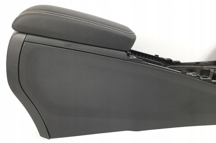 фото №11, Тунель середній підлокітник mercedes w176 європа