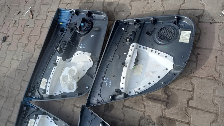 фото №8, Обивка дверь renault clio 1.1b 07r hb