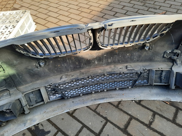 фото №14, Бампер передний bmw e60 03-07r. a08/7 серебристо-серый pdc распылители