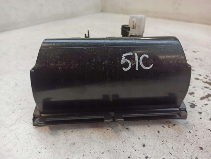 фото №7, Volkswagen golf v попільничка 1k0863475c