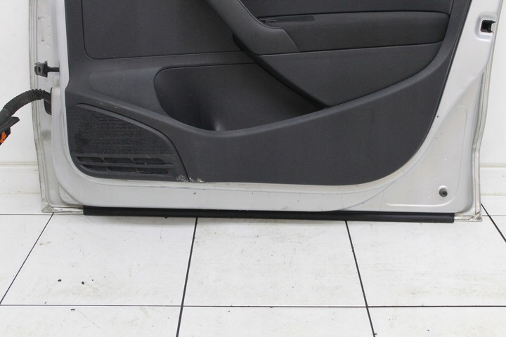 фото №11, Двері праві перед праві передні volkswagen vw polo 6r hb 5d 2009r- la7w
