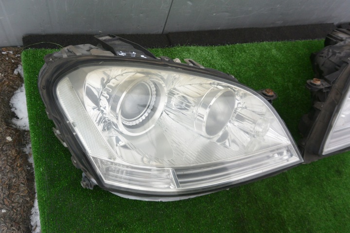 фото №7, Mercedes ml w164 лампа левая правая перед ксенон kpl