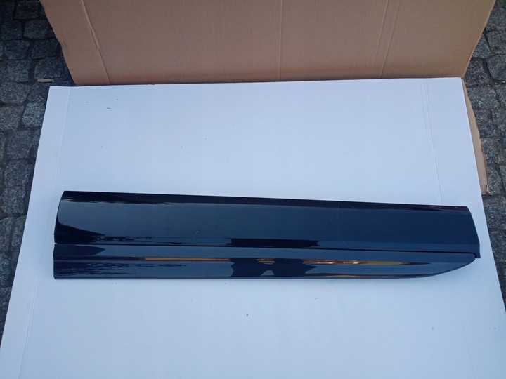 фото №1, Audi q7 планка двері лівий перед 4m0853959b